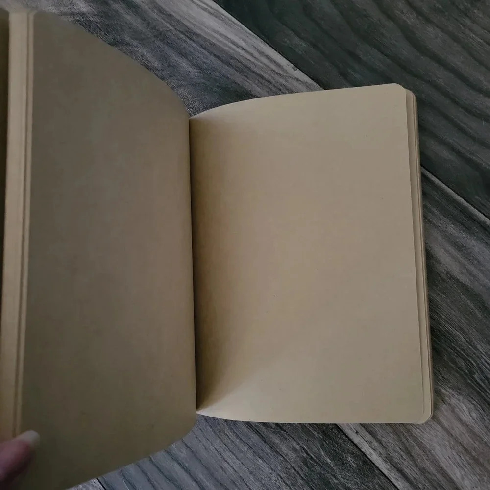 Spotted notebook - Picture 2 of 3